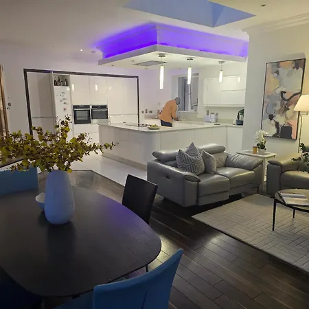 Gracian Omb Foxrock Luxury