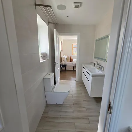 Gracian Omb Foxrock Luxury *