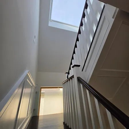 Gracian Omb Foxrock Luxury * Dublin