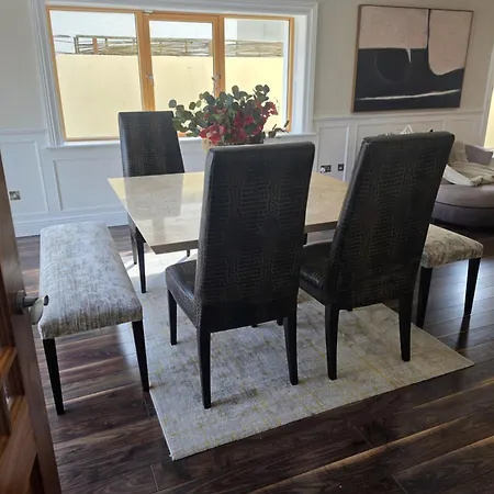 Gracian Omb Foxrock Luxury